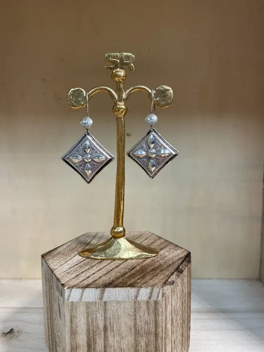 Boucle d'oreille touareg traditionnel ancien